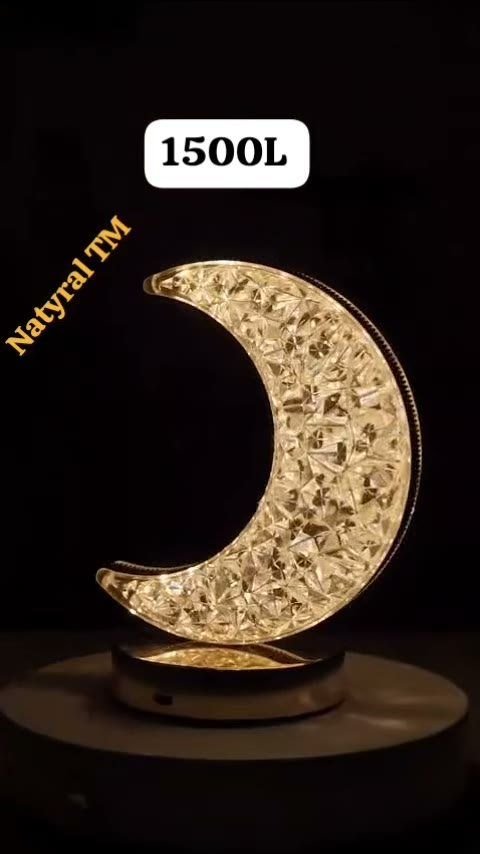 Llambë në formë gjysmëhëne