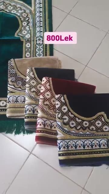 Sexhade me mihrab të zbukuruar